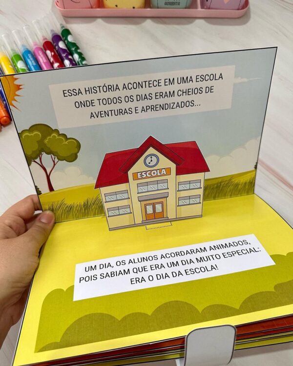 Livro 3D O Dia da Escola📝🏫* - Image 3