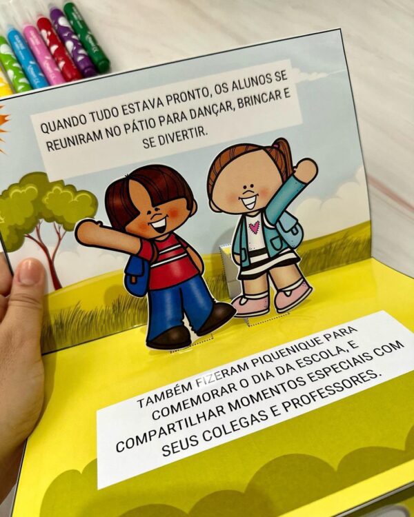 Livro 3D O Dia da Escola📝🏫* - Image 2